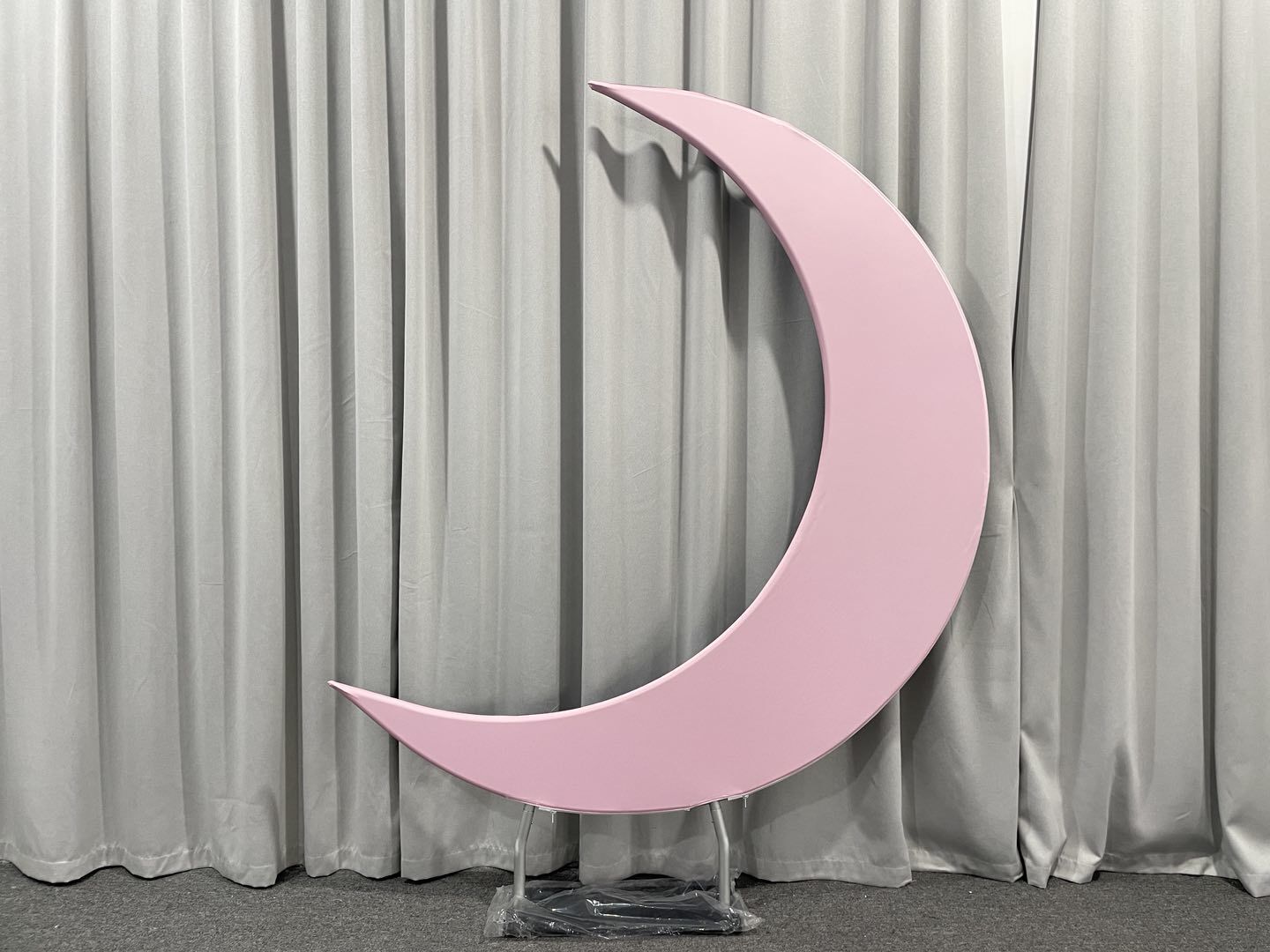 Flash Sale Mocsicka Half Crescent aluminum alloy Stand and Double-printed Cover Backdrop for Party Decoration