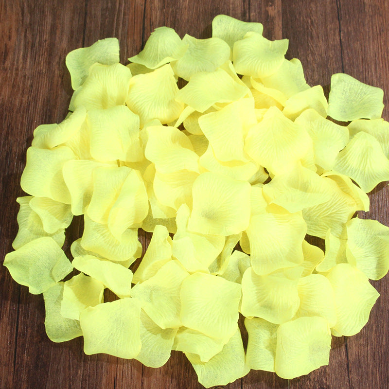 Mocsicka Artificial Simulation Hand Scattered Flower Petals Wedding Party Decoration Accessories