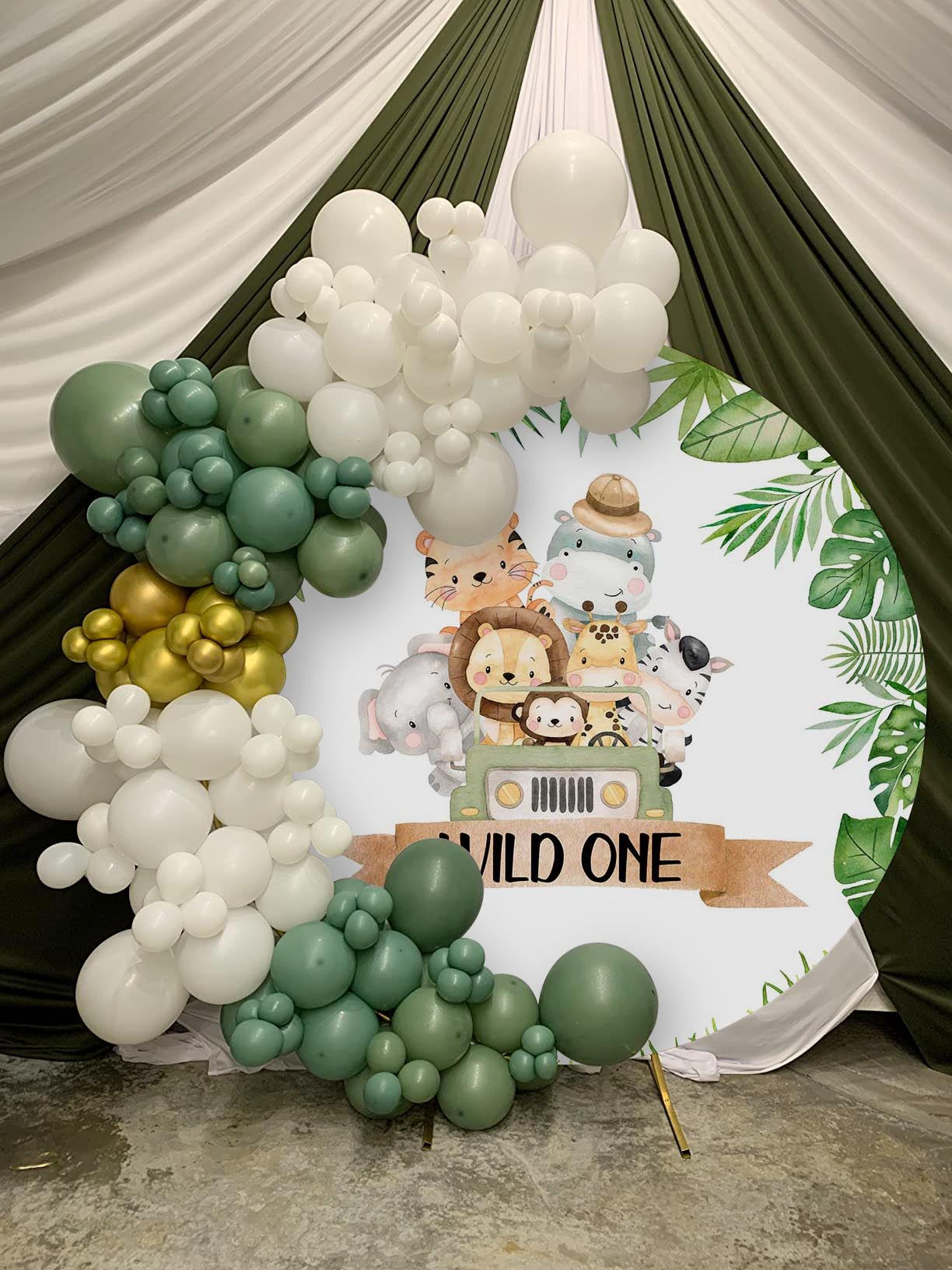 Mocsicka Plam Wild One Aniamls Bus Round Cover-Mocsicka Party